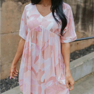 Lizard Thicket "Make Me Blush" Pink Abstract Floral Mini Dress Womens Size Small